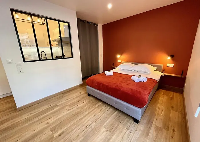 Avec Grande Terrasse Et Parking Privatifs Apartment